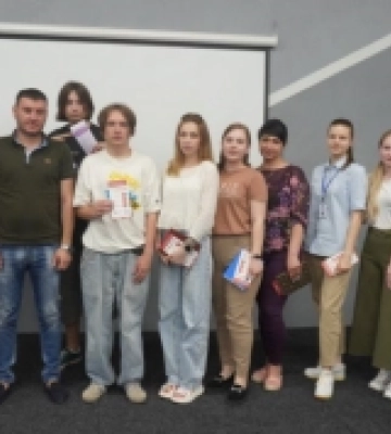 Миколаївській молоді розповіли про мінну небезпеку