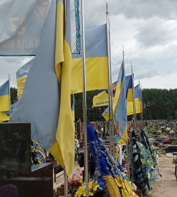 Могили Героїв будуть доглянуті завжди