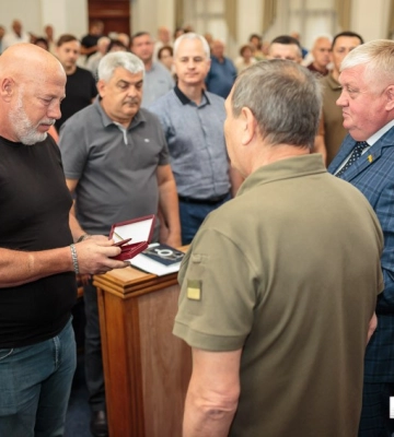 У Кропивницькому вручили відзнаки рідним захисників України У Кропивницькому вручили відзнаки рідним захисників України