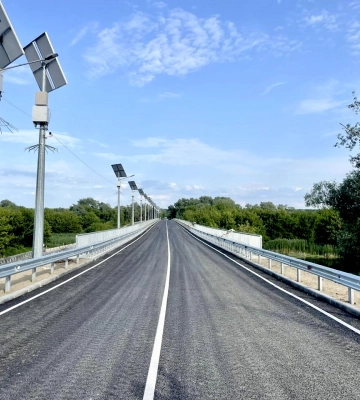 На Харківщині відновили рух мостом, який підірвали на початку повномасштабного вторгнення