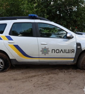 Двоє поліцейських та цивільний постраждали внаслідок удару FPV-дрона в Куп’янську