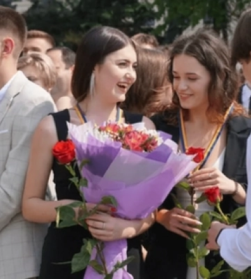 Коли випускникам в Луцьку вручатимуть свідоцтва про освіту