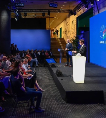 "Make Europe Great Again": наступні пів року у Раді ЄС головуватиме Угорщина