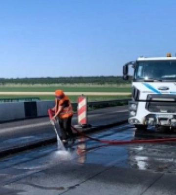 Завершується асфальтування мосту на стратегічній дорозі Одеса-Рені