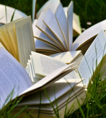 З 1 липня українці зможуть користуватись "книжковими сертифікатами"
