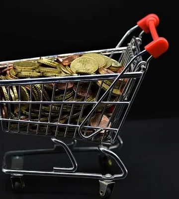 Споживча інфляція в Україні на рівні 3%: експерти пояснили, що буде далі і чому дешевшає гривня