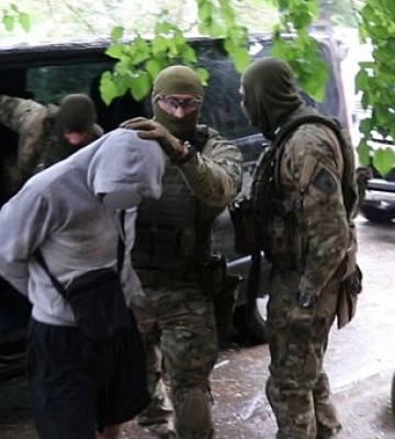 Полиция разоблачила подозреваемых, которые в Кривом Роге устроили стрельбу и пытались убить водителя
