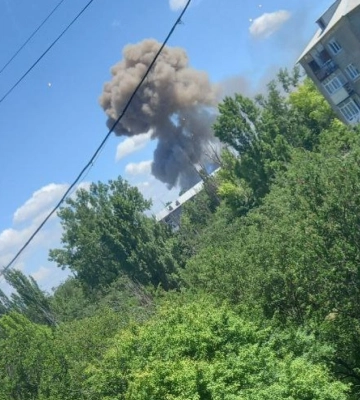 В оккупированном Первомайске в Луганской области прогремел взрыв, поднялся дым: говорят о попадании. Фото