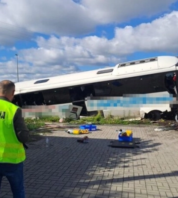 У Польщі перекинувся автобус «Київ-Варшава»: є постраждалі