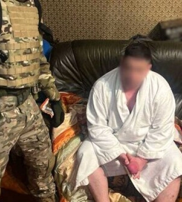 Групу сутенерів затримала поліція у Львові: Щомісяця заробляли понад 16 млн грн на мережі борделів. ВІДЕО+ФОТОрепортаж