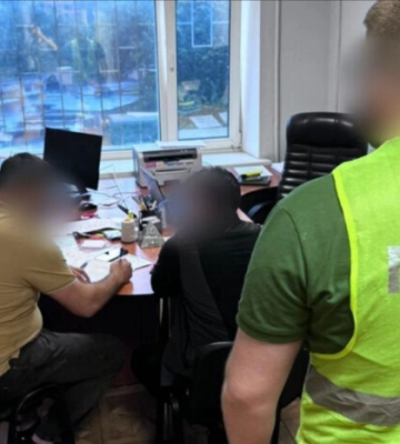Експосадовці «Київзеленбуду» отримали підозри за розтрату бюджетних 1,3 млн грн