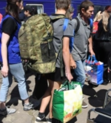 Вимушених переселенців, які прибули евакуаційним потягом, розмістити на Гощанщині