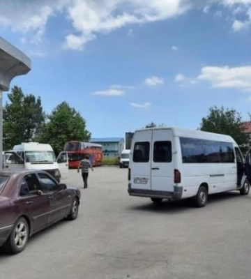 На море с ветерком - мелитопольцы в шоке от разбега цен на такси в оккупации 