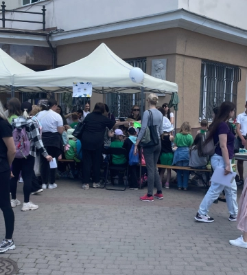 “Грант на здійснення мрії”: у Франківську пройшов ярмарок продукції сімей-переселенців (ФОТО)