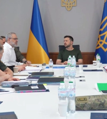 Зеленський на Ставці доручив уряду спростити українцям умови встановлення сонячних панелей