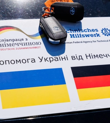 Німеччина передала Харківщині мікроавтобуси для громад та рятувальників