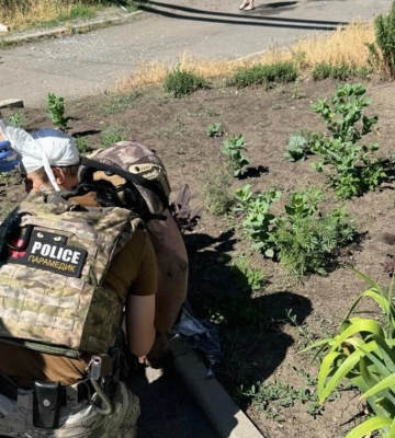 Окупанти вдарили по Селидовому авіабомбою, 2 людини загинули. ФОТОрепортаж