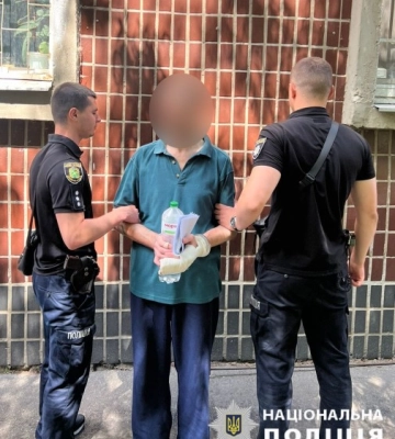 У Харкові затримали зловмисника: накинувся з ножем на брата