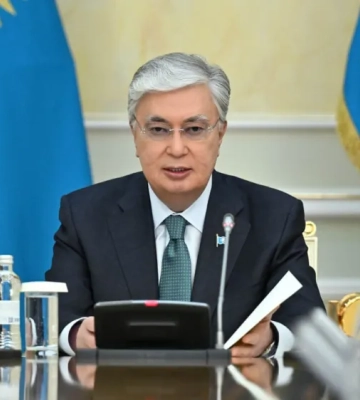 Токаєв доручив правоохоронцям Казахстану розшукати підозрюваних у замаху на Садикова