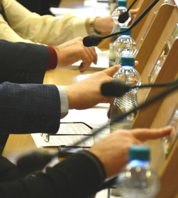 Обладнання на 2,3 млн гривень поділять між лікарнями Рівненщини