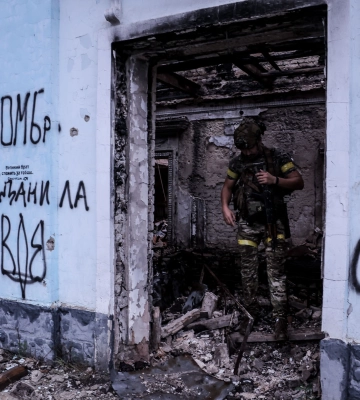 РФ штурмует Часов Яр с трех сторон: ВСУ перебросили в город 24-ю бригаду | Радио Донбасс Реалии