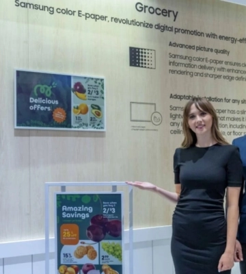 Рекламні плакати майбутнього: Samsung представила перші великі кольорові панелі e-paper