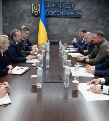 Ермак обсудил с послом США в Украине итоги саммита G7 и разрешение бить по РФ