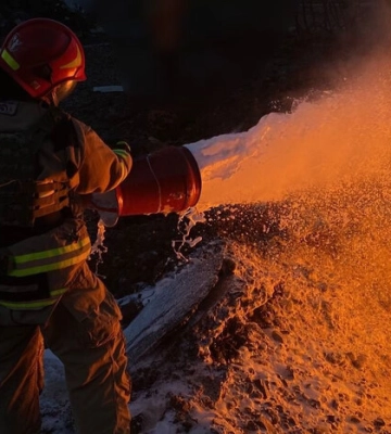 Наслідки нічної атаки ворога в Івано-Франківську. ФОТО