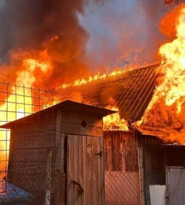 На Волині працювала ППО: триває ліквідація наслідків падіння уламків. ФОТО