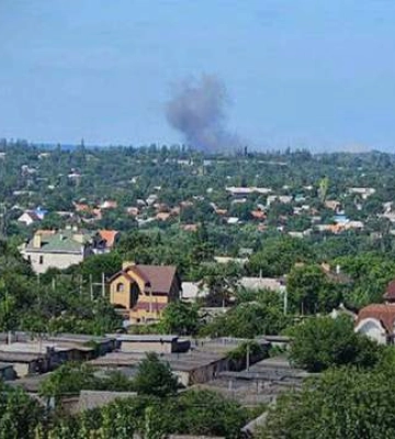 Оккупанты заявляют о более 20 мощных взрывах в Донецке: очевидцы делятся кадрами