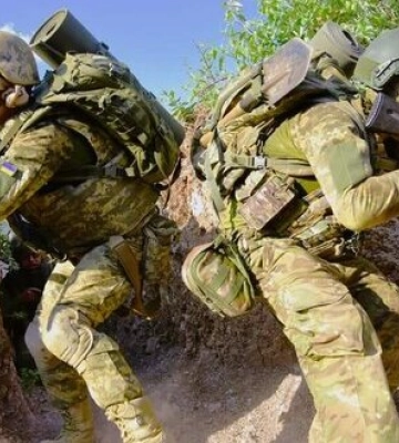 Ворог не полишає спроб просунутися в напрямку Часового Яру, триває бій неподалік Водяного, - Генштаб