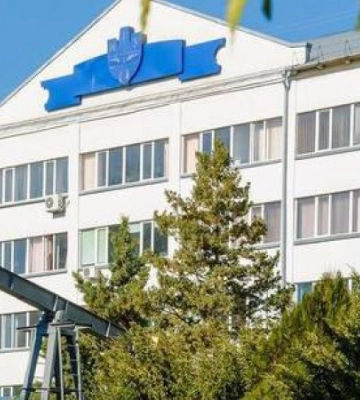 Повибивало вікна в 12 будинках: у Франківську ліквідовують наслідки ракетного удару