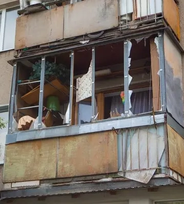 Ракетний удар по Івано-Франківську: троє людей постраждали