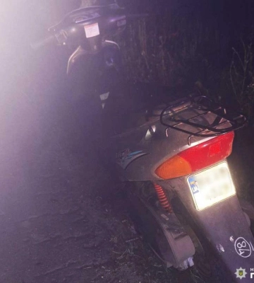 На Рівненщині п'яний водій мопеда хотів відкупитися від відповідальності