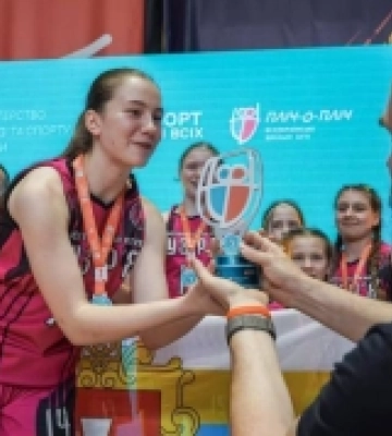 Баскетболістки з Рівного вибороли срібло на змаганнях «Пліч-о-пліч. Всеукраїнської шкільної ліги»