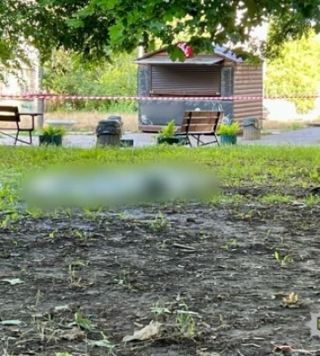 В Одесі озброєний чоловік погрожував перехожим