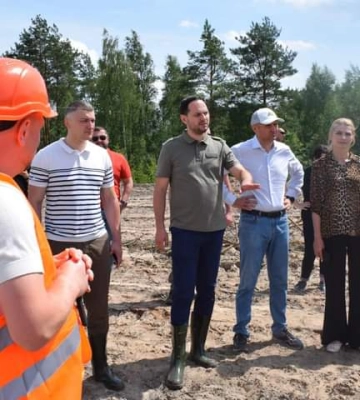 До 15 тонн на рік: на півночі Рівненщини запустили новий проєкт із видобутку бурштину