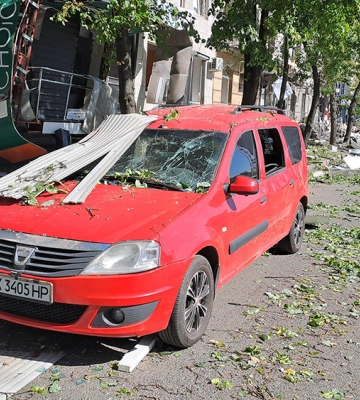 Вже відомо про 23 поранених від удару російської авіабомби по середмістю Харкова 