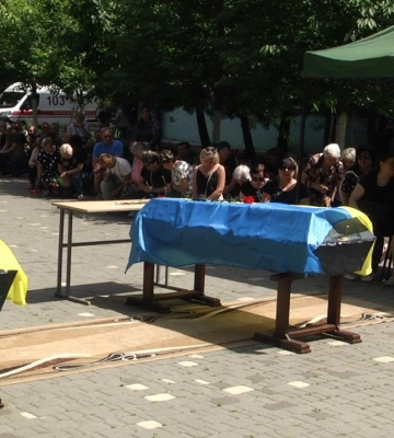 Сьогодні Шосткинщина попрощалися з двома захисниками України