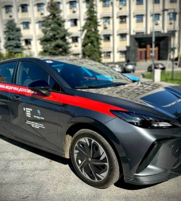 Одеська область отримала нові електромобілі для медиків