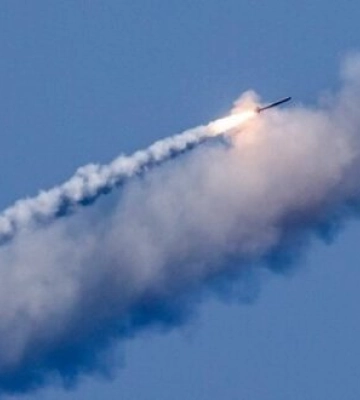 Атака &quot;Калібрами&quot; на Київщину: 2 постраждалих, через падіння уламків пошкоджено будинки, АЗС та підприємства