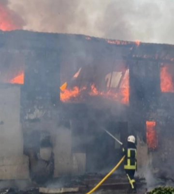 На Волині в старости округу згорів будинок: потрібна допомога