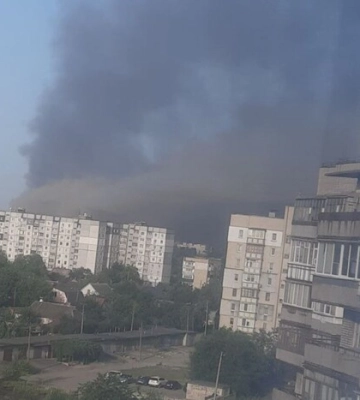 На Криворізькому коксохімічному заводі сталася аварія: місто накрила хмара їдкого диму