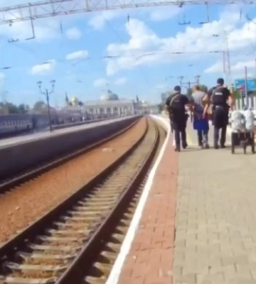 В Одесі чоловік намагався покінчити життя самогубством