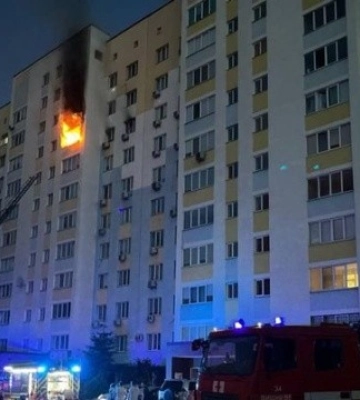 На Київщині у квартирі багатоповерхівки вибухнув акумулятор, сталася пожежа