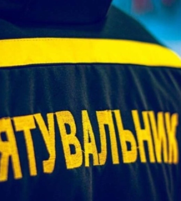 У Харкові рятувальники ліквідували пожежу на місці влучання російської ракети