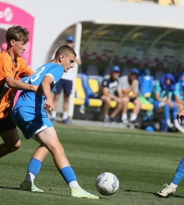 Карпаты U-17 и Шахтер U-15 выиграли сезон ДЮФЛУ в своих возрастах