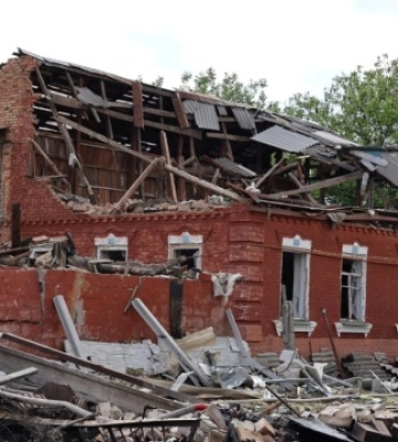 В Слатино на Харьковщине вражеским ударом разрушено здание старостата