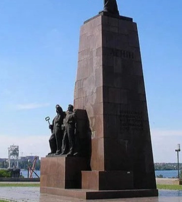 Демонтированный в Запорожье памятник ленину продают на Prozorro