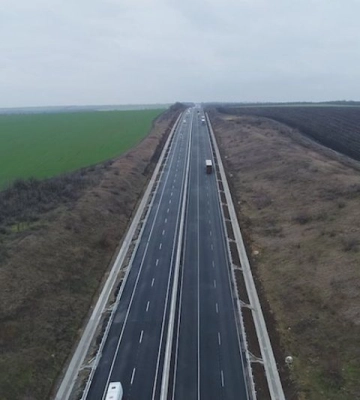 Біля траси Київ-Одеса знайшли труп дівчини
